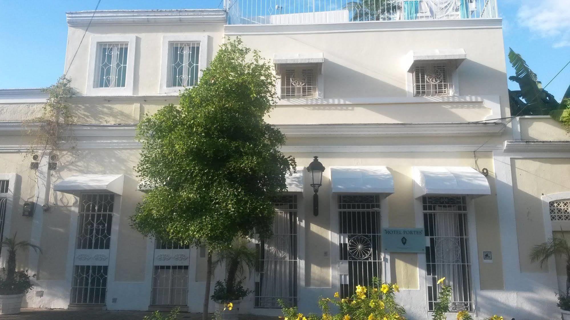 Hotel Portes 9 Santo Domingo Exteriör bild
